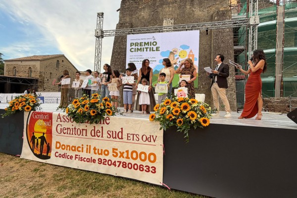 Premio Cimitile 2026, una serata contro il bullismo tra musica, memoria e parole