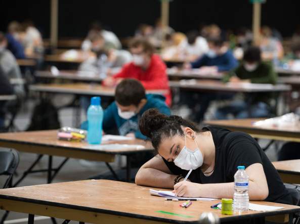 Dal Rosmini al Caravaggio, tra la DaD e la didattica in presenza: le attese degli studenti per il 2021