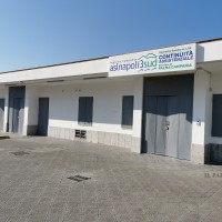 Pretendono farmaci senza ricetta e aggrediscono i medici