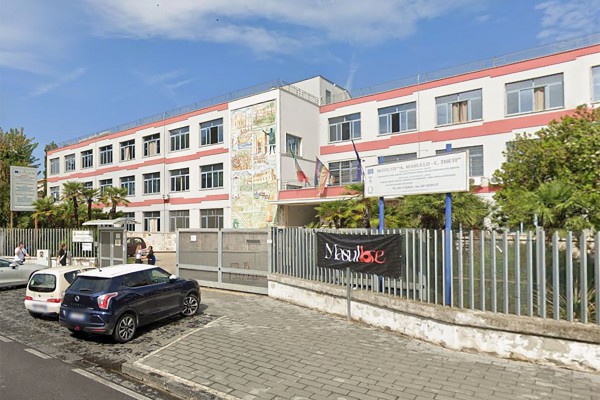 NOLA, IL PENSIERO (S)CONFINATO: MASSIMO CACCIARI ALL'Istituto Superiore “MASULLO-THETI “ per INTERROGARE IL KAOS DEL NOSTRO TEMPO