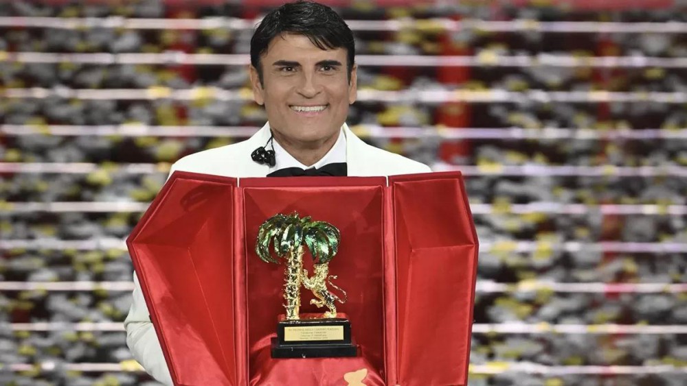 Trionfa Napoli a Sanremo: Sal Da Vinci condottiero di un'ammaliante Partenope