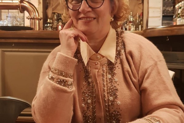 Un infinito mare carminio colleziona un nuovo trionfo: Adelina Mauro si aggiudica il Premio Melegrana