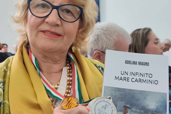 ADELINA MAURO: EVERGREEN! PREMIO ALLA CULTURA KOINÈ A SALERNO. UN ORGOGLIO PALMESE CHE BRILLA