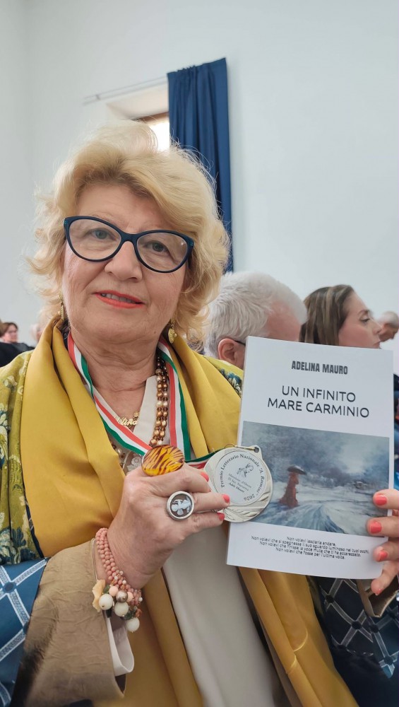 ADELINA MAURO: EVERGREEN! PREMIO ALLA CULTURA KOINÈ A SALERNO. UN ORGOGLIO PALMESE CHE BRILLA