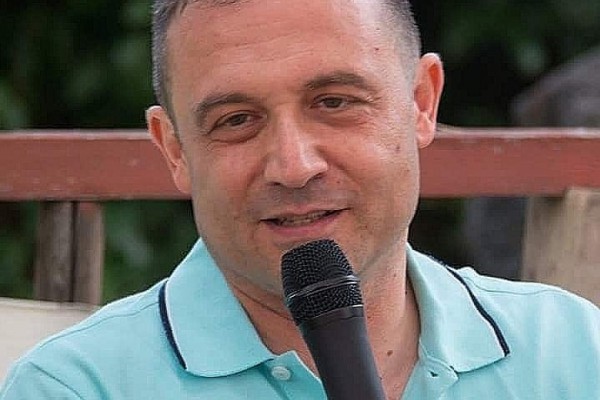 “Ciliegie rosso sangue e Il treno della morte”: Angelo Amato de Serpis racconta le vittime dimenticate della Seconda Guerra Mondiale