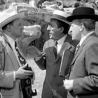 Colpo degno di Totò Truffa ’62. Venduto appartamento senza che il vero proprietario ne sapesse nulla. Carabinieri si fingono collaboratori del notaio e arrestano 2 persone