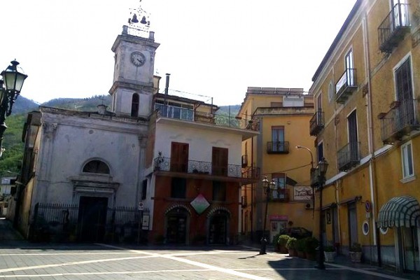 Carbonara di Nola: Del Genio lascia la Maggioranza, cambiano gli equilibri in consiglio comunale