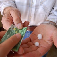 Palma Campania, sorpresi con dosi di crack e cocaina a via Marconi: un arresto e una denuncia