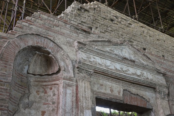 Somma Vesuviana alla BMTA di Paestum con la Villa Augustea