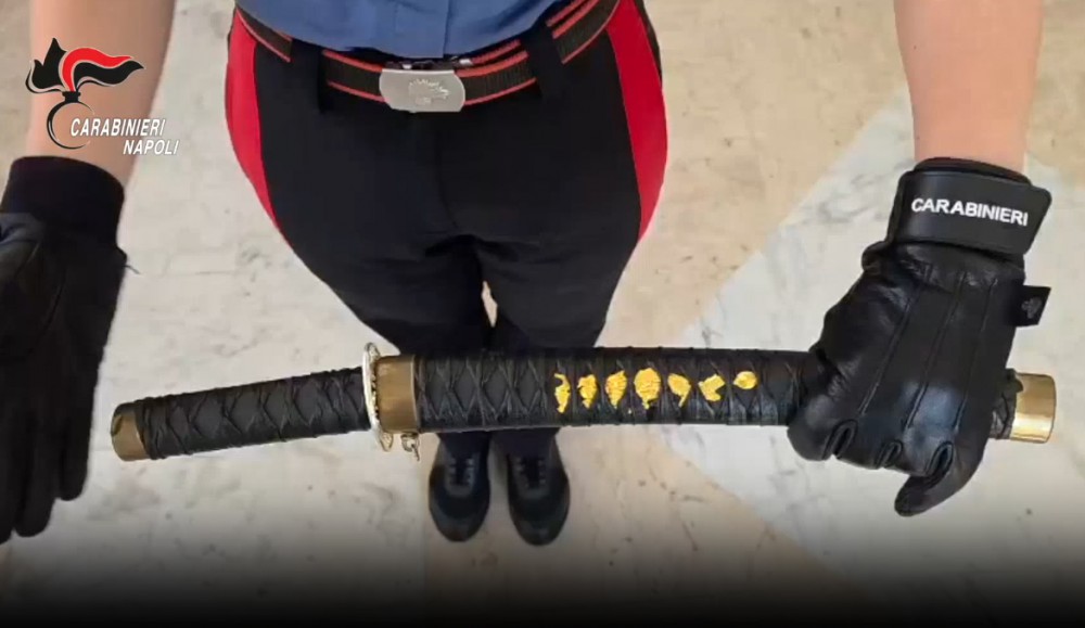 Terzigno: Con un coltello da cucina nello zaino. Carabinieri denunciano alunno 14enne