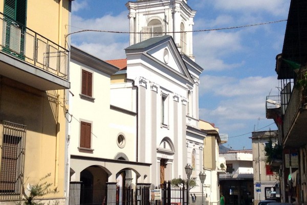Striano, iniziati i lavori di restauro della facciata e del campanile della chiesa madre di San Giovanni Battista