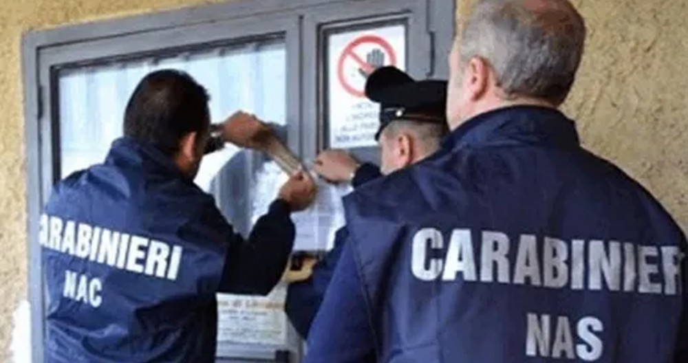 Controlli a tappeto dei Carabinieri del NAS. Oltre 800 chili di alimenti sequestrati