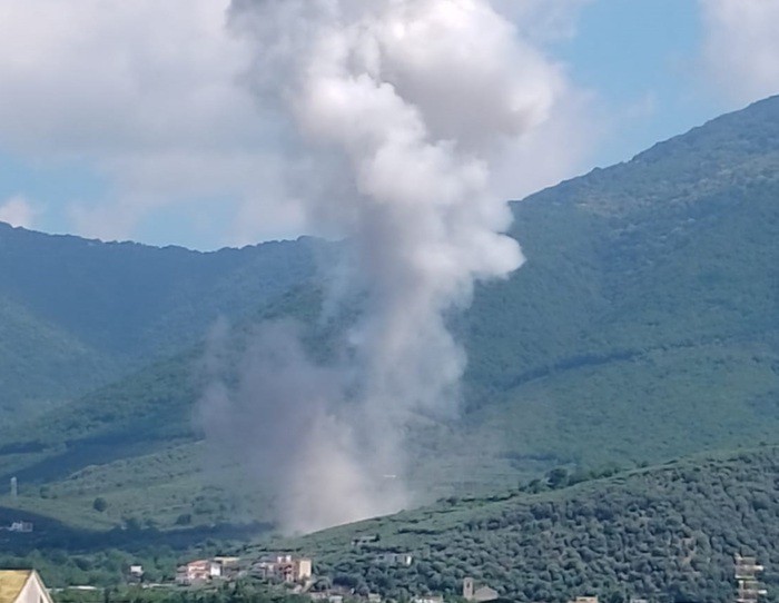 Esplode una fabbrica di fuochi d'artificio, morto un operaio