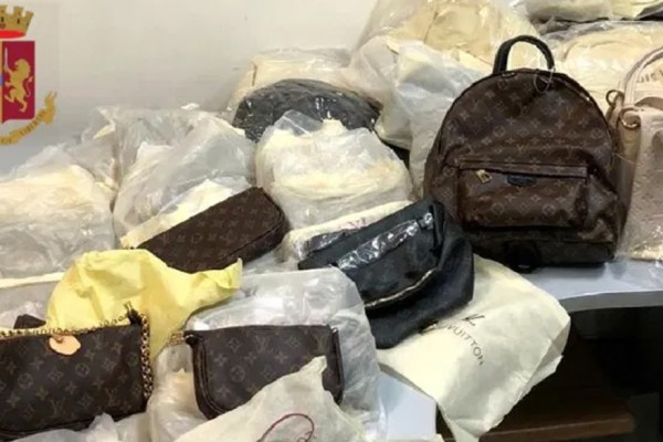 Deposito del “falso”: sequestrati oltre 13 quintali di merce contraffatta