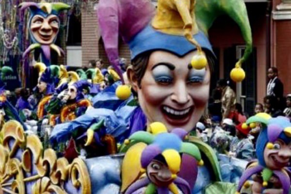 Carnevale in Campania 2022 Tradizioni e curiosità